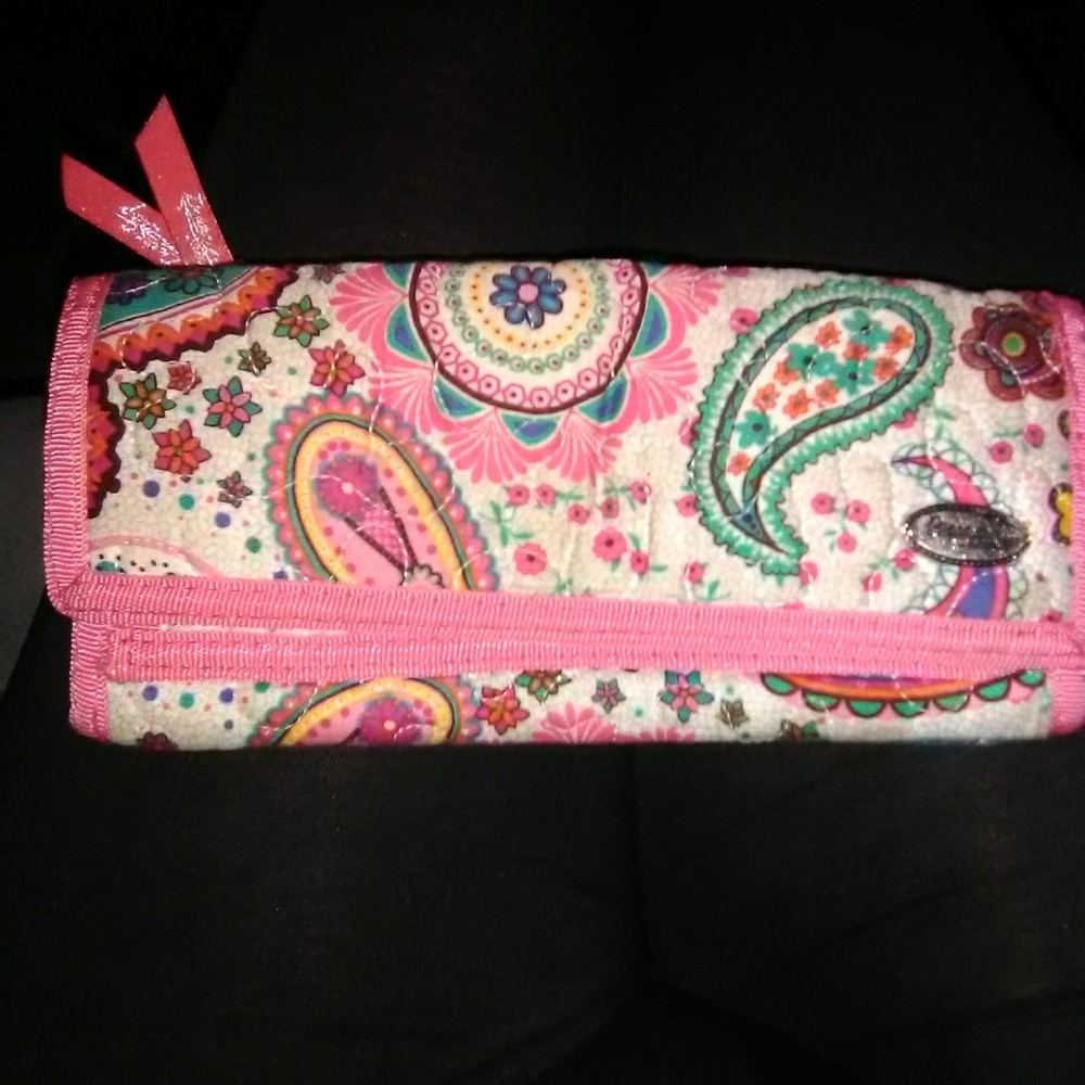 Donna sharp wallet
